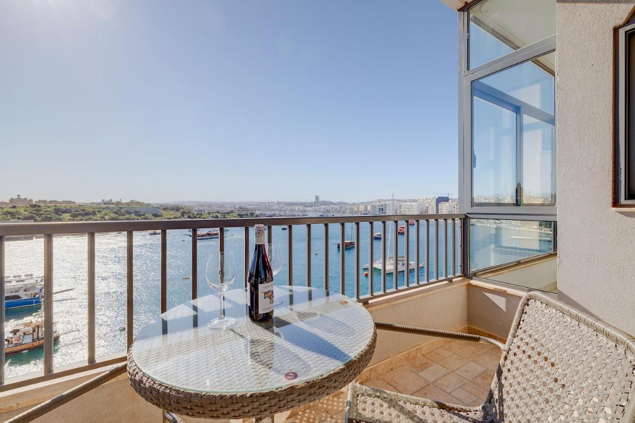 Marvellous Apartment With Valletta And Harbour Views Sliema Buitenkant foto