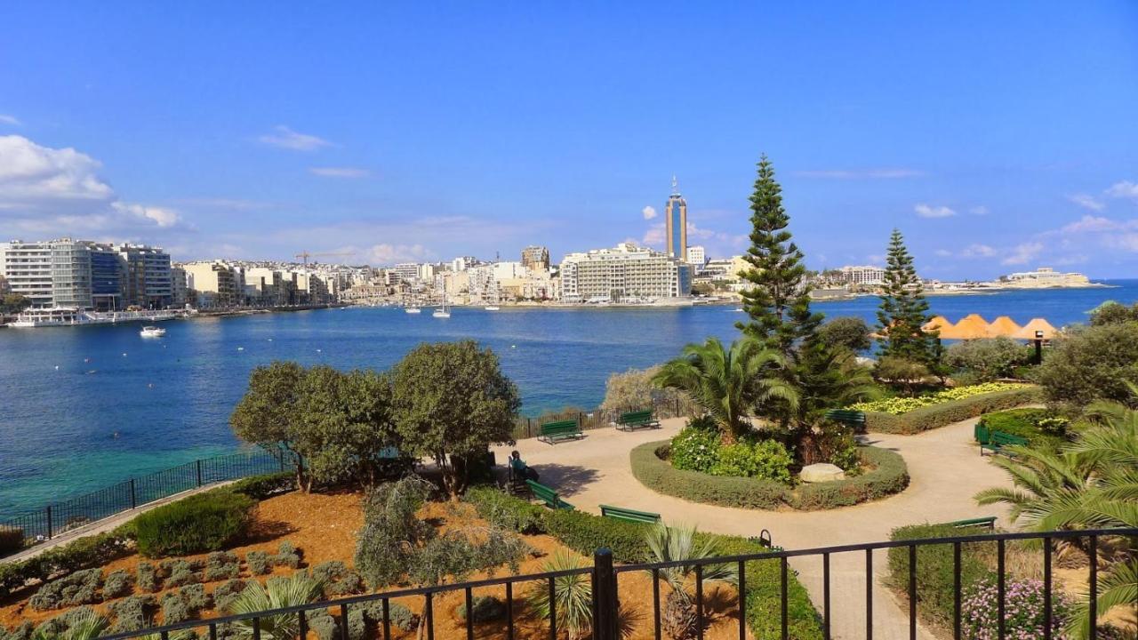 Marvellous Apartment With Valletta And Harbour Views Sliema Buitenkant foto