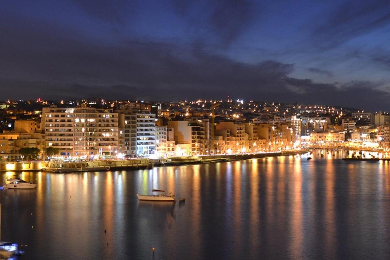 Marvellous Apartment With Valletta And Harbour Views Sliema Buitenkant foto